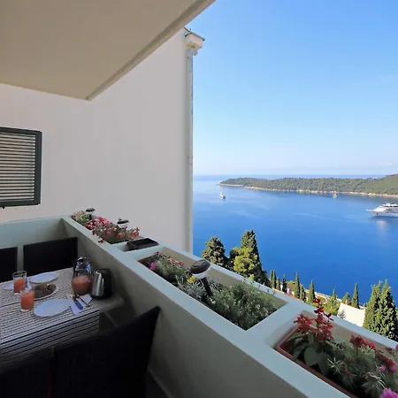 Blue Harmony Sea View - Two Bedroom With Balcony And Sea View *