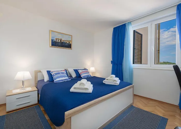 Blue Harmony Sea View - Two Bedroom With Balcony And Sea View Apartment
