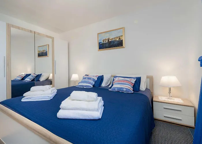 Blue Harmony Sea View - Two Bedroom With Balcony And Sea View