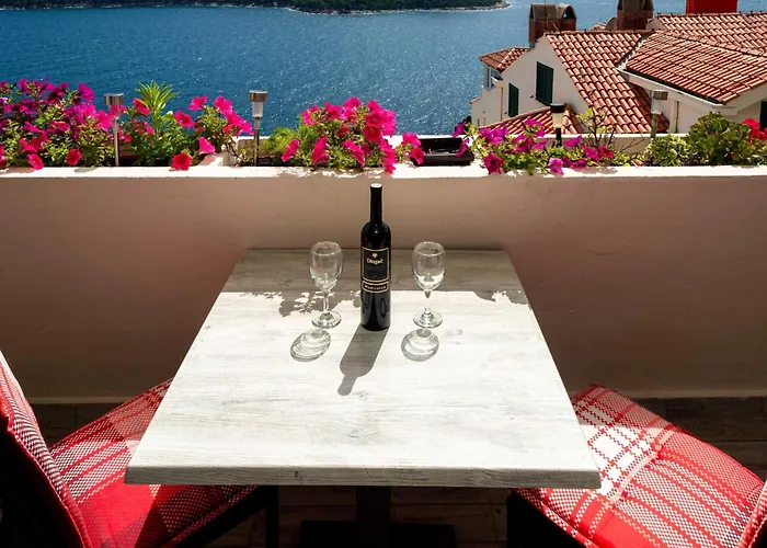 Blue Harmony Sea View - Two Bedroom With Balcony And Sea View *