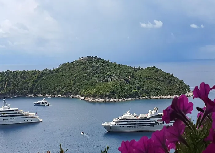 Lejlighed Blue Harmony Sea View - Two Bedroom With Balcony And Sea View